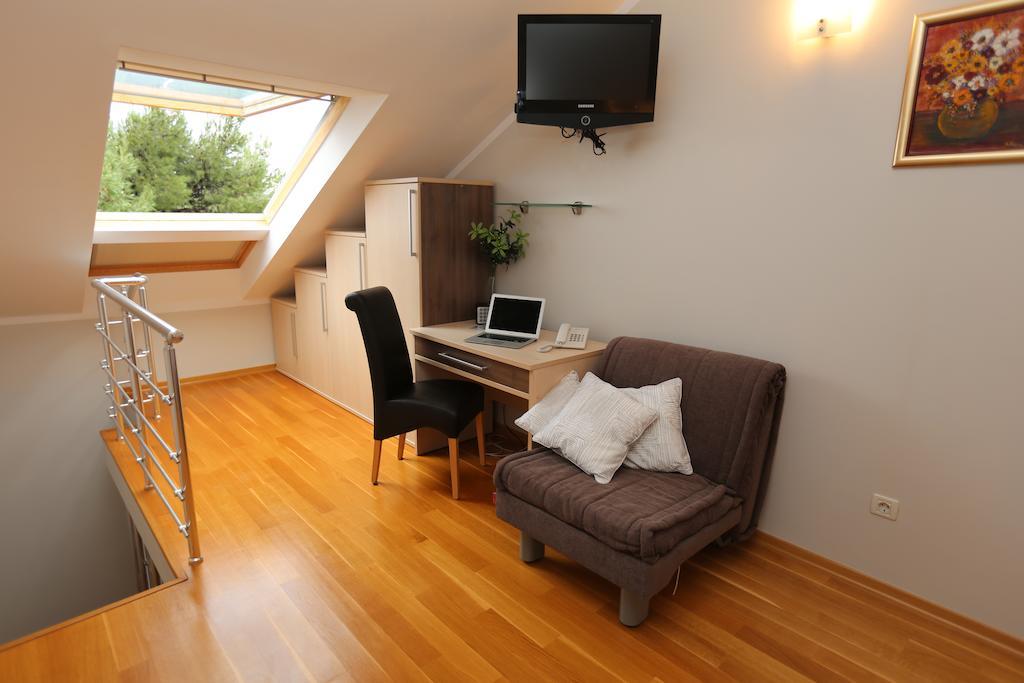 Apartments Lavica Beach Dumicic 포드스트라나 객실 사진